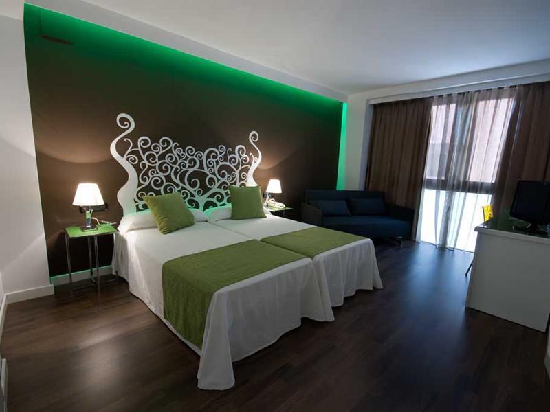 Hotel Teruel Plaza الغرفة الصورة