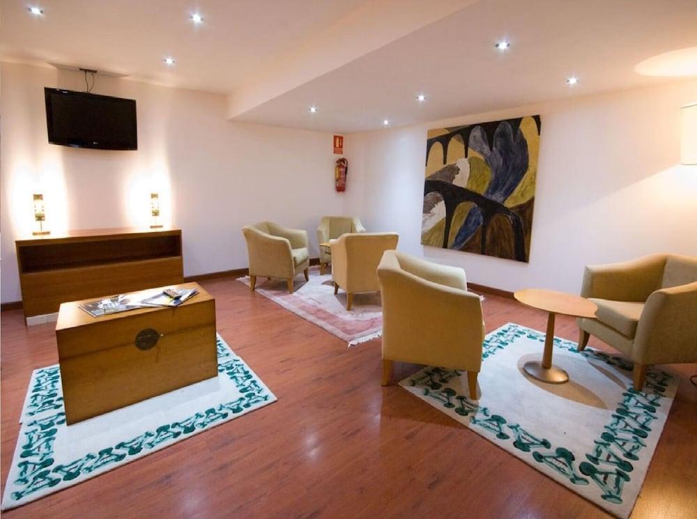 Hotel Teruel Plaza المظهر الخارجي الصورة